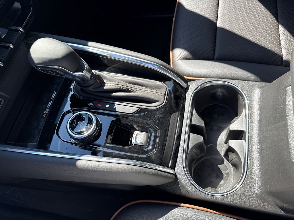 New 2026 GMC Canyon AT4 w/ AT4 Premium Package image 27