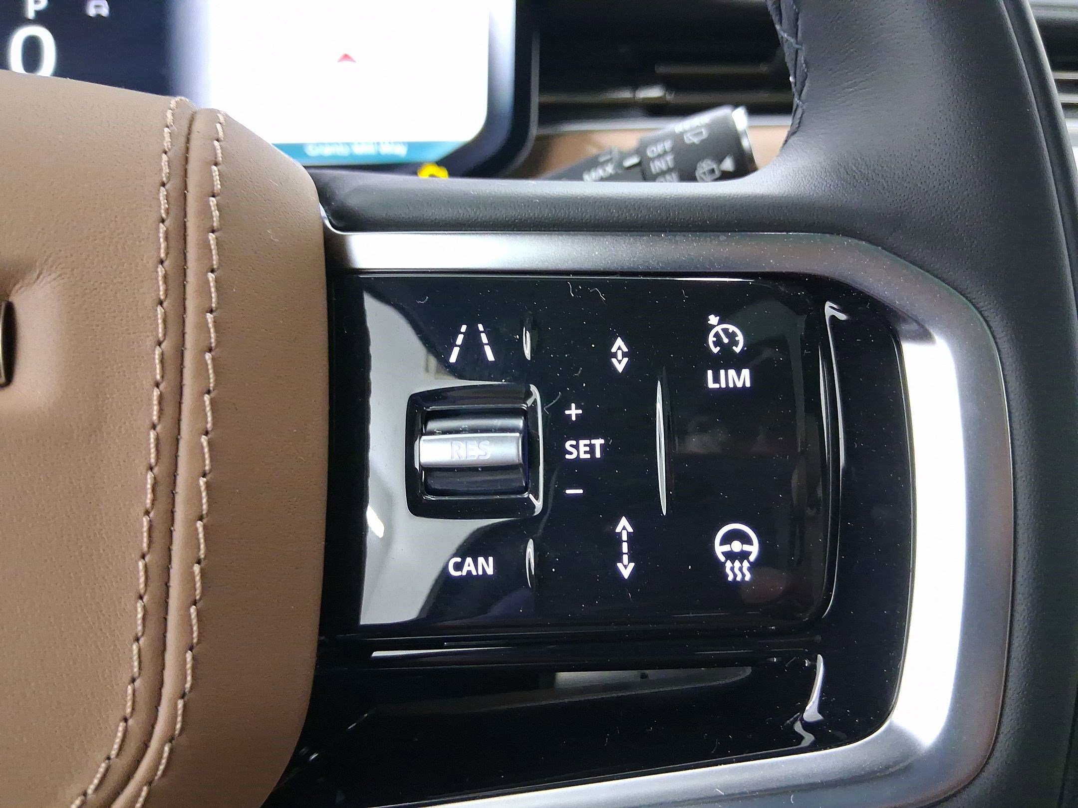 New 2025 Land Rover Range Rover Sport SE image 22