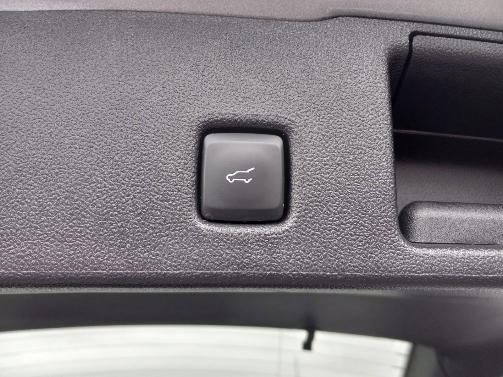 Used 2024 Ford Escape ST-Line image 13