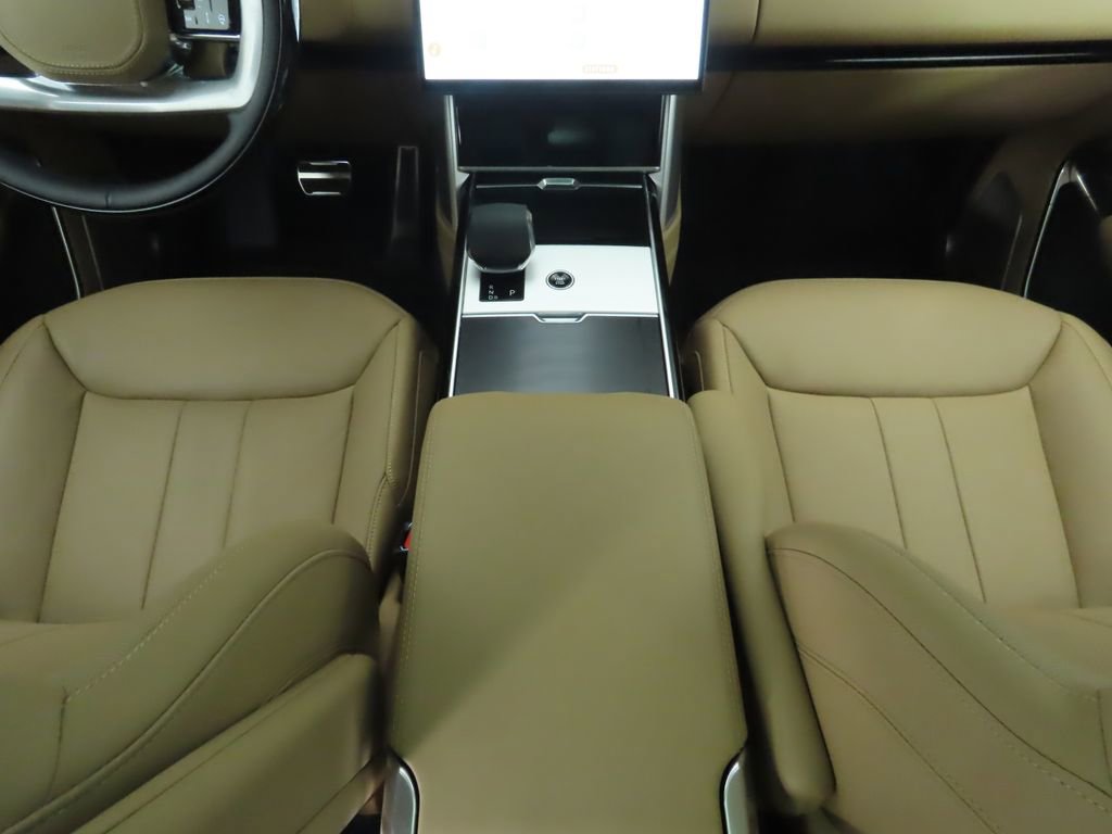 New 2025 Land Rover Range Rover Autobiography image 17