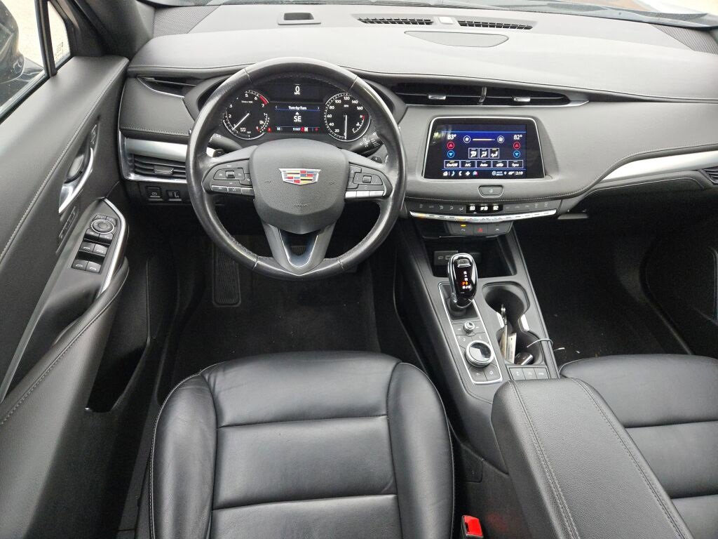 Used 2023 Cadillac XT4 Premium Luxury image 21