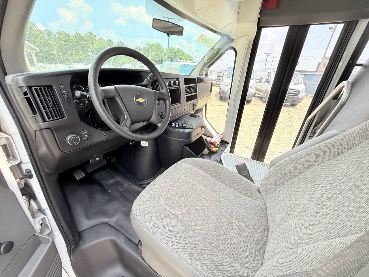 Used 2014 Chevrolet Express 3500 w/ School Bus Package RWD image 7