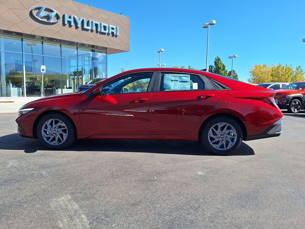 Used 2024 Hyundai Elantra SEL image 6