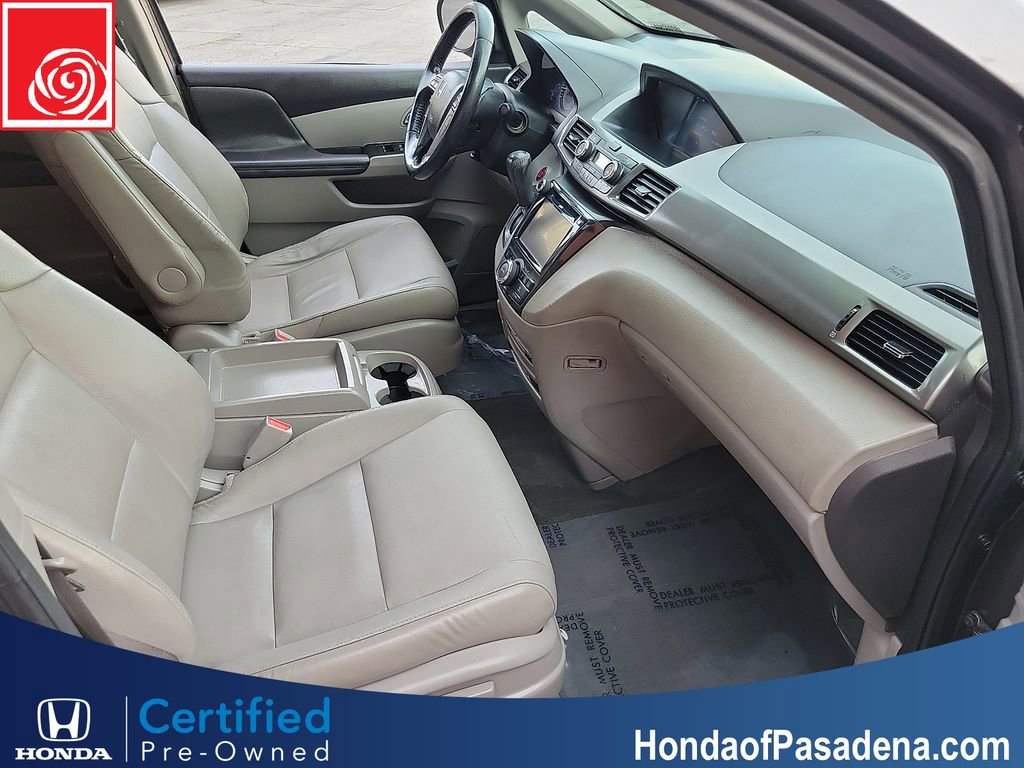Used 2016 Honda Odyssey Touring Elite image 23