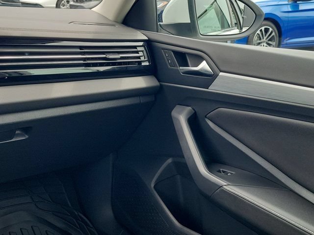 Used 2025 Volkswagen Jetta S FWD image 4