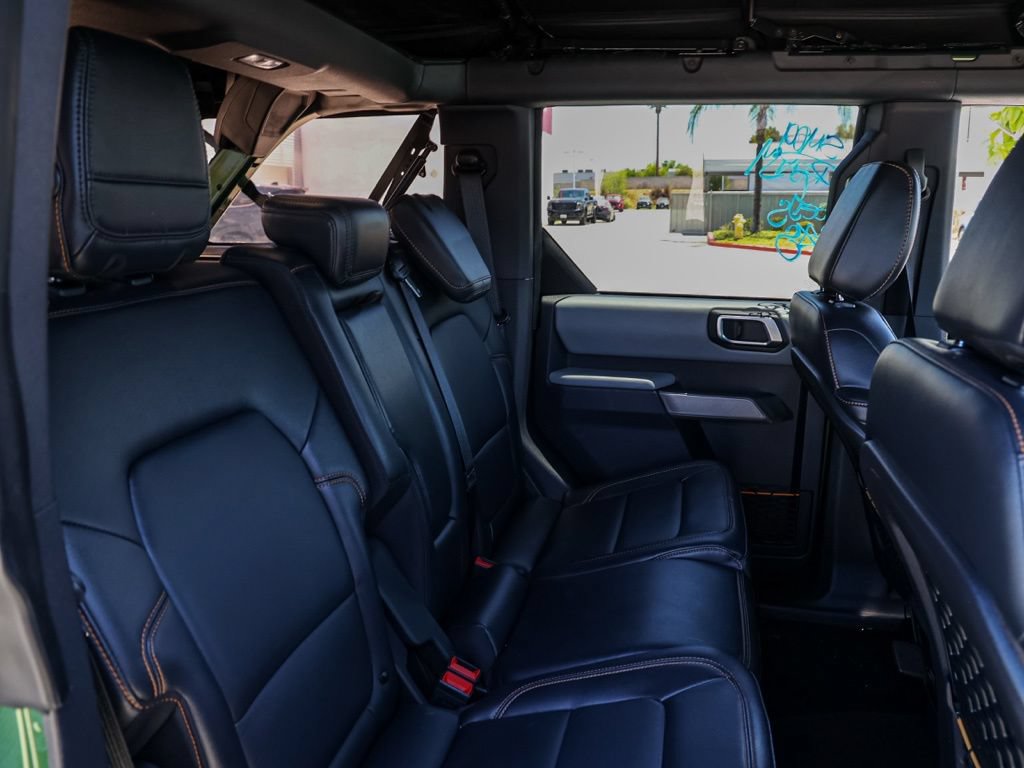 Used 2023 Ford Bronco Badlands AWD/4WD image 17