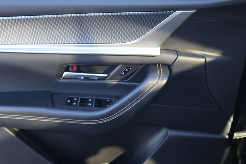 Used 2025 MAZDA CX-90 3.3 Turbo w/ Premium Sport Pkg image 16