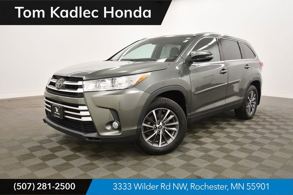 Used 2019 Toyota Highlander XLE w/ Protection Package #3