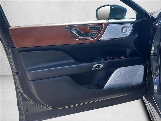 Used 2017 Lincoln Continental Black Label image 17