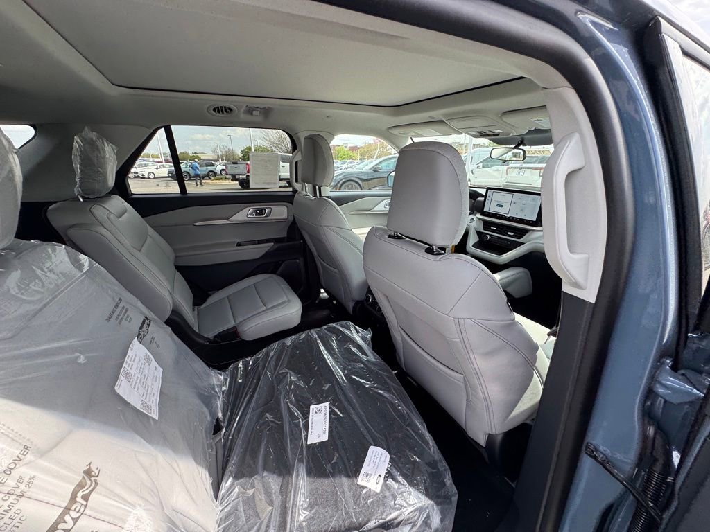 New 2026 Ford Explorer Active AWD/4WD image 15