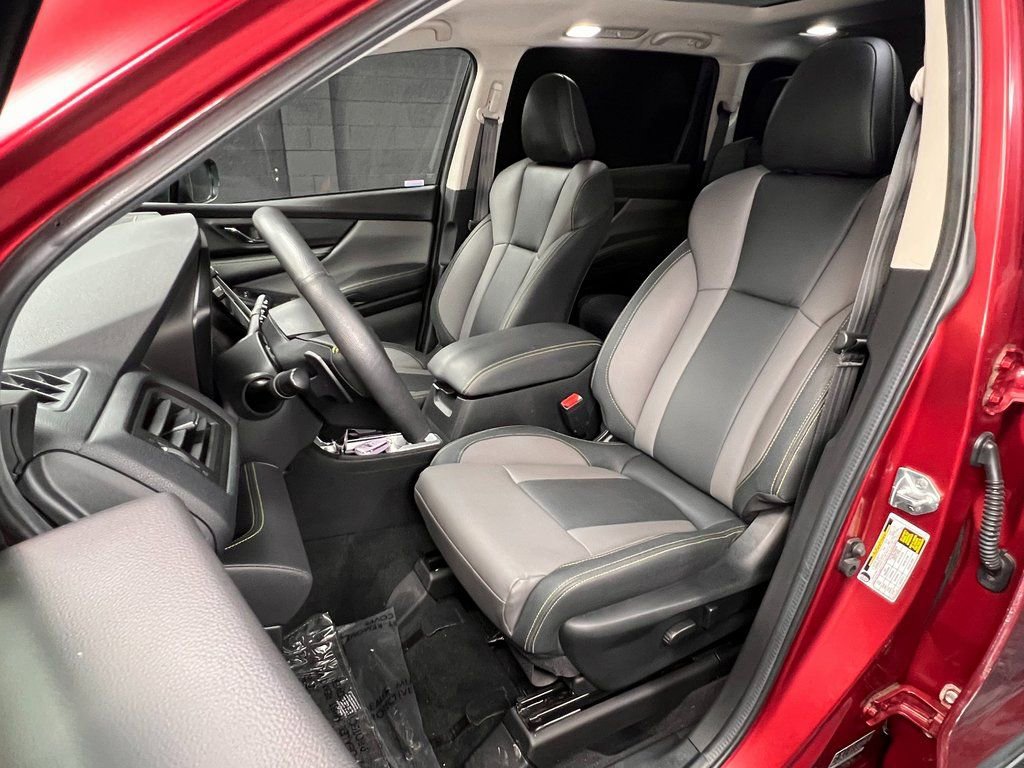 Used 2024 Subaru Ascent Onyx Edition image 3