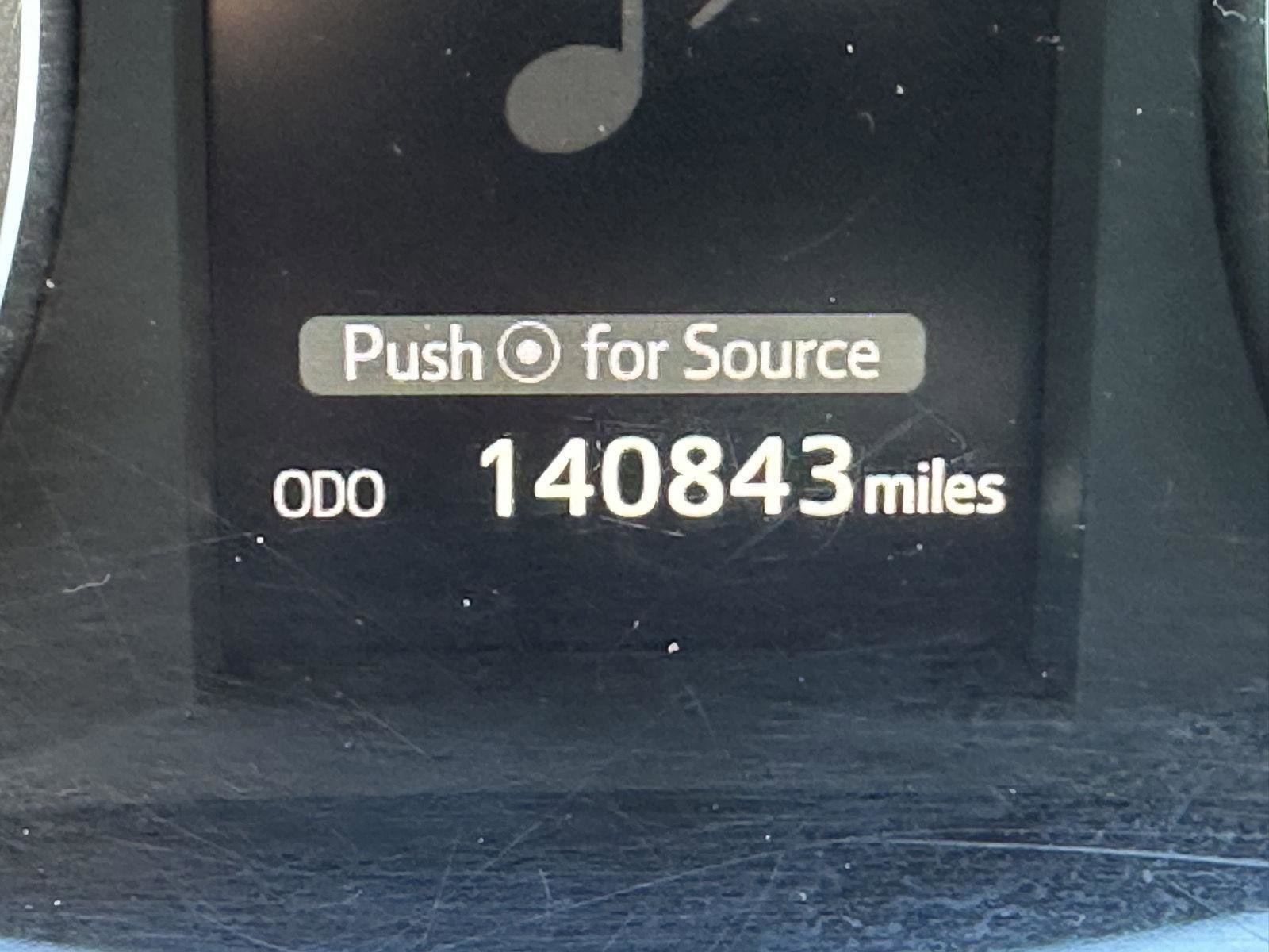 Used 2017 Toyota Highlander Plus AWD/4WD image 14