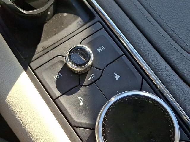 Used 2020 Cadillac XT6 Premium Luxury image 25