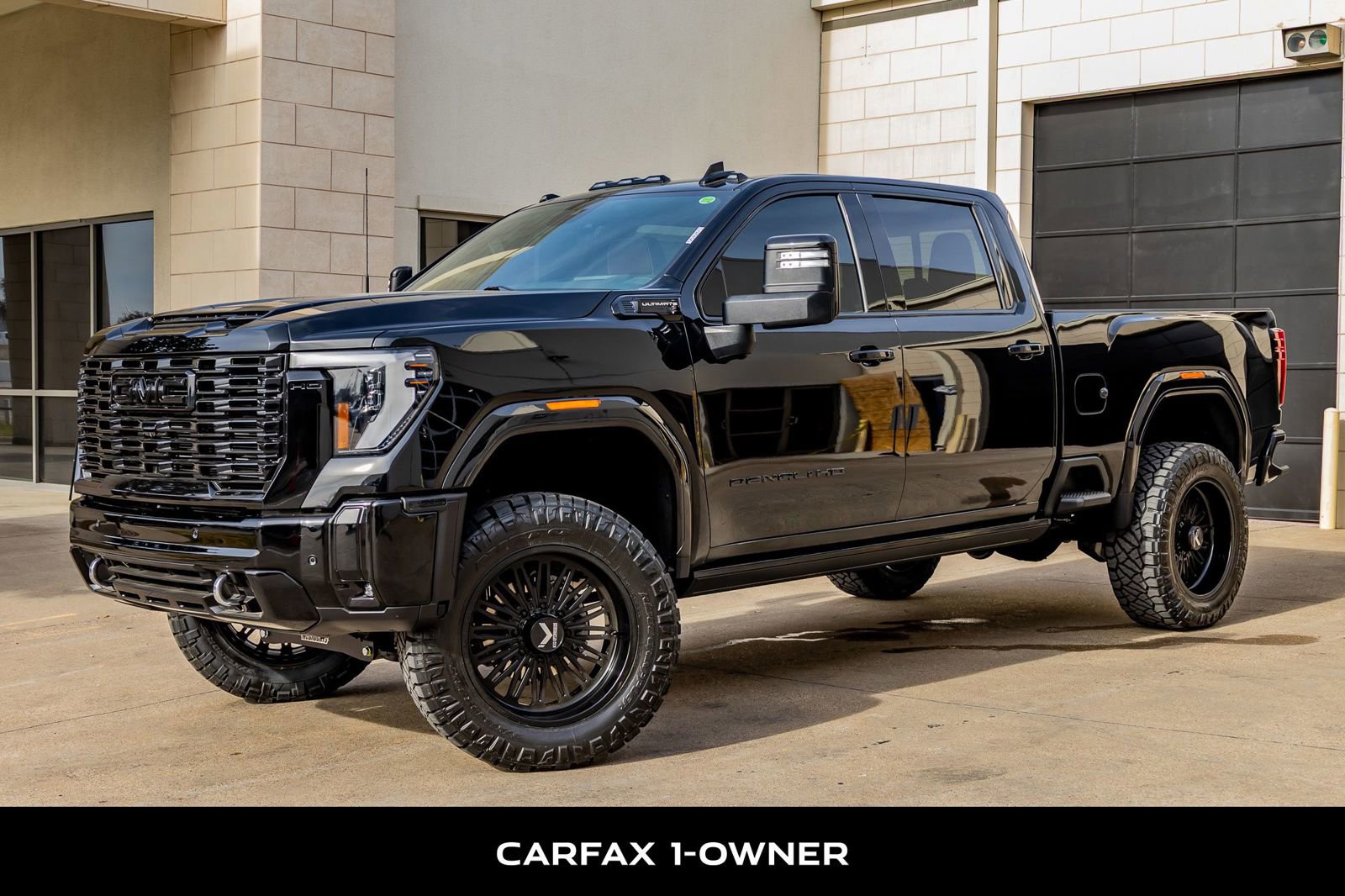 Used 2025 GMC Sierra 2500 Denali Ultimate AWD/4WD image 5