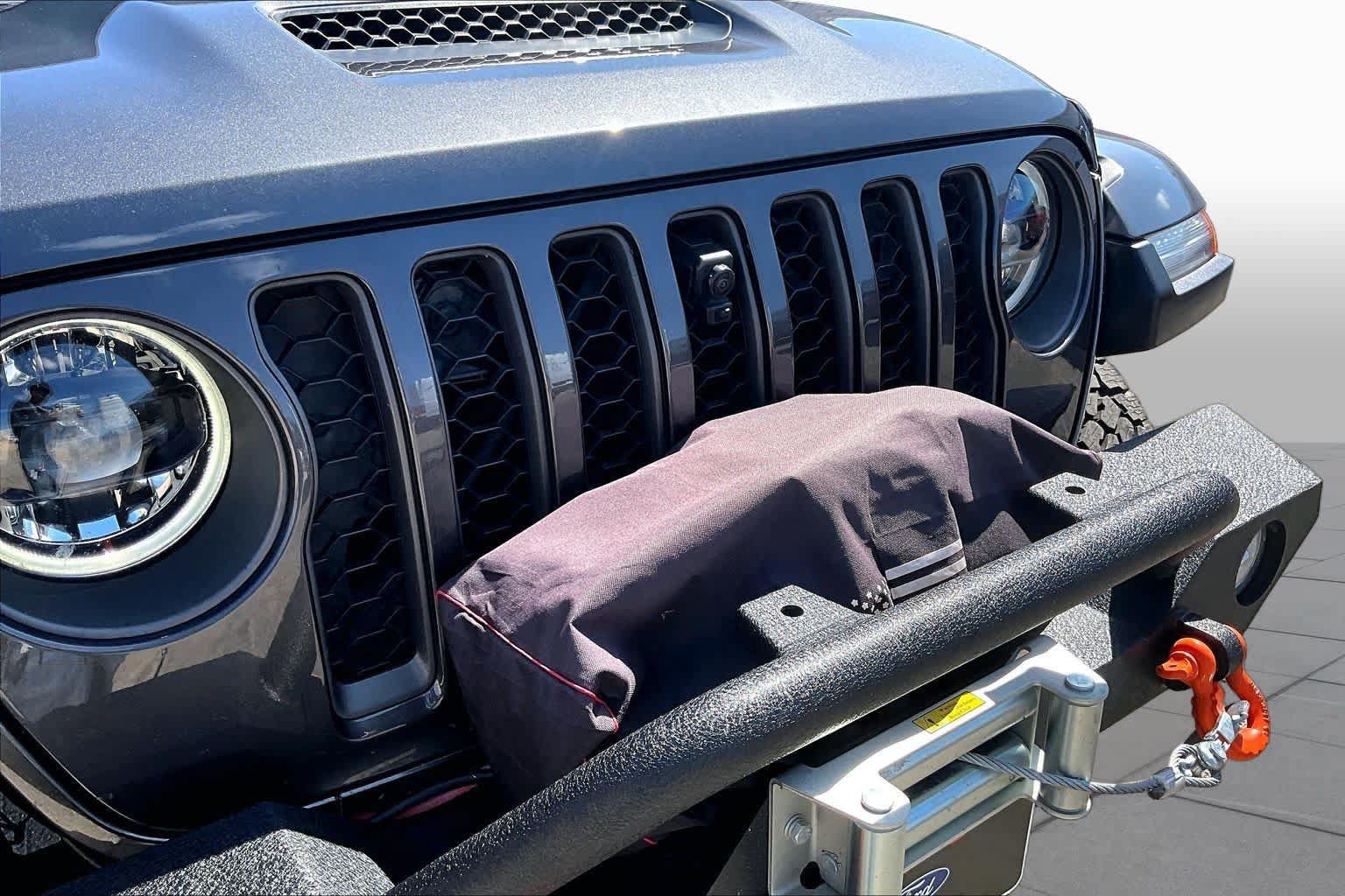 Used 2023 Jeep Gladiator Mojave w/ LED Lighting Group AWD/4WD image 30