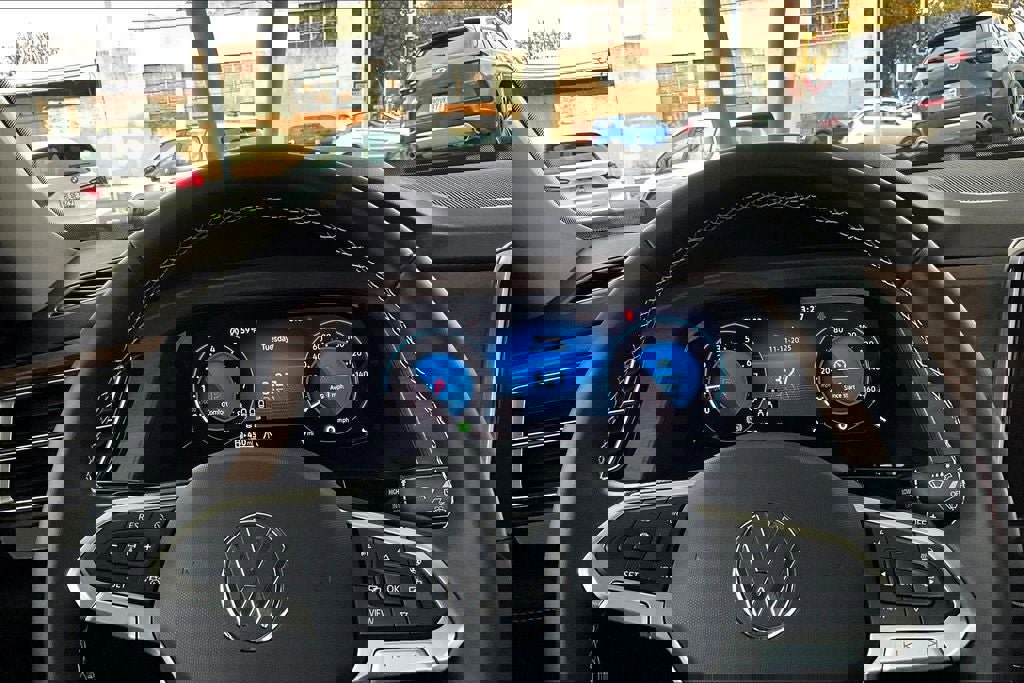 New 2026 Volkswagen Atlas SE image 23