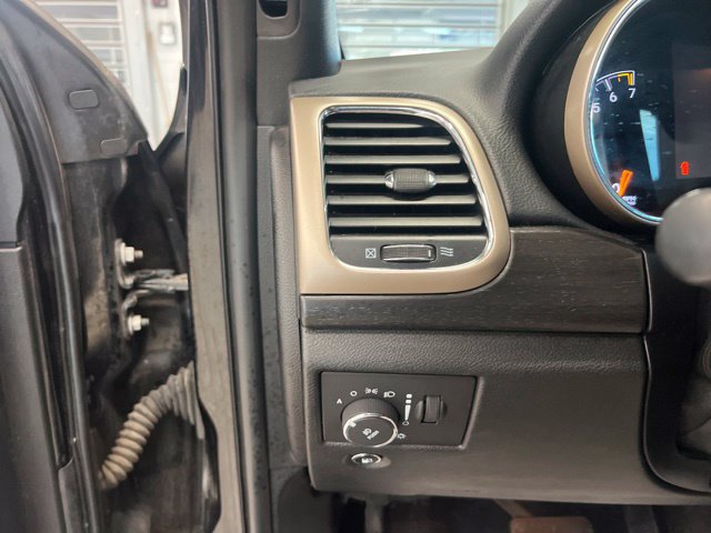 Used 2015 Jeep Grand Cherokee Laredo w/ Quick Order Package 23E RWD image 17
