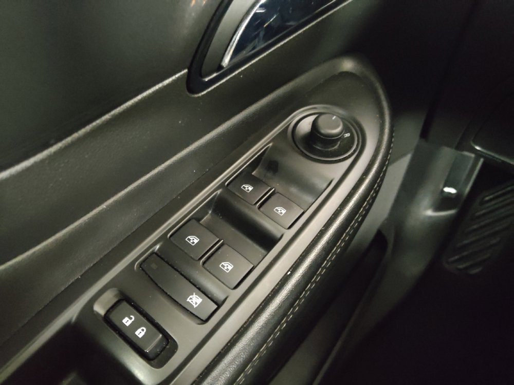 Used 2021 Buick Encore Preferred FWD image 27