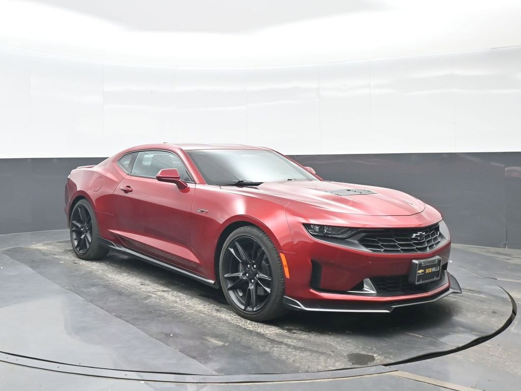 Used 2021 Chevrolet Camaro LT RWD image 9