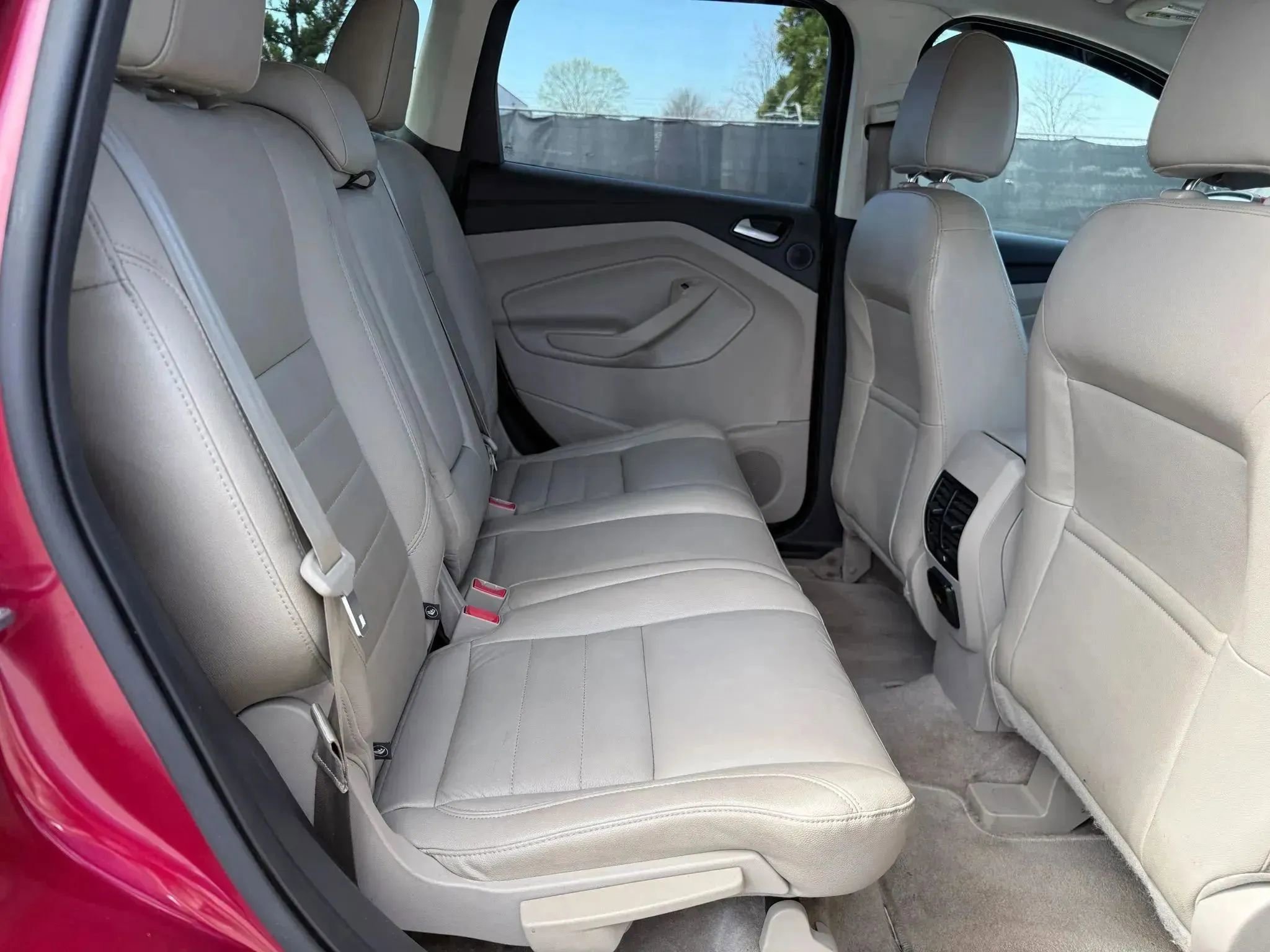 Used 2015 Ford Escape Titanium image 20