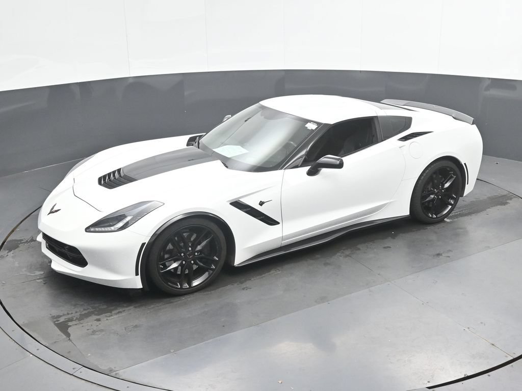 Used 2018 Chevrolet Corvette Stingray Coupe RWD image 37