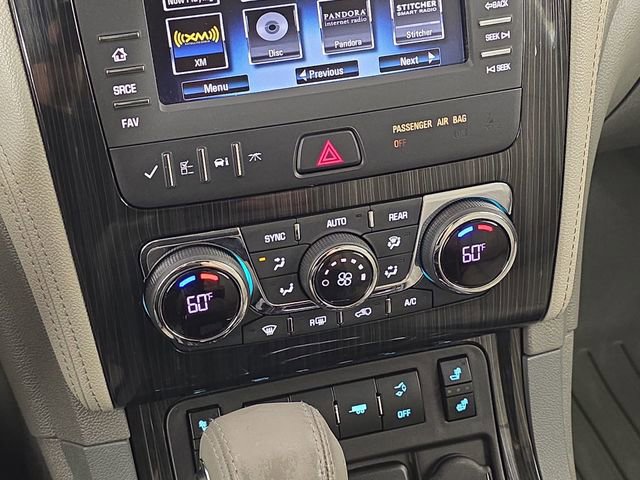 Used 2017 Chevrolet Traverse LT image 24