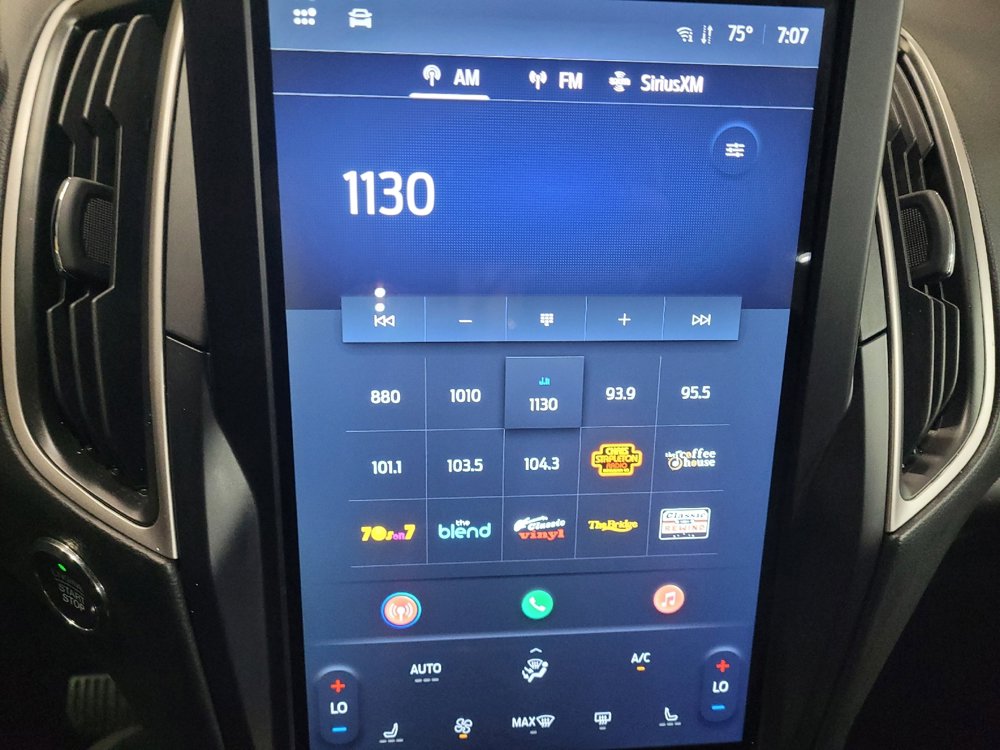 Used 2024 Ford Edge SEL image 25