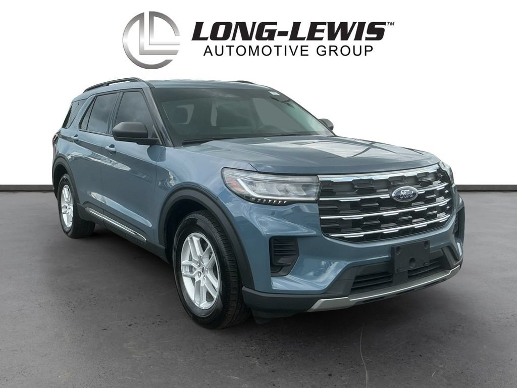 Used 2025 Ford Explorer Active RWD image 10