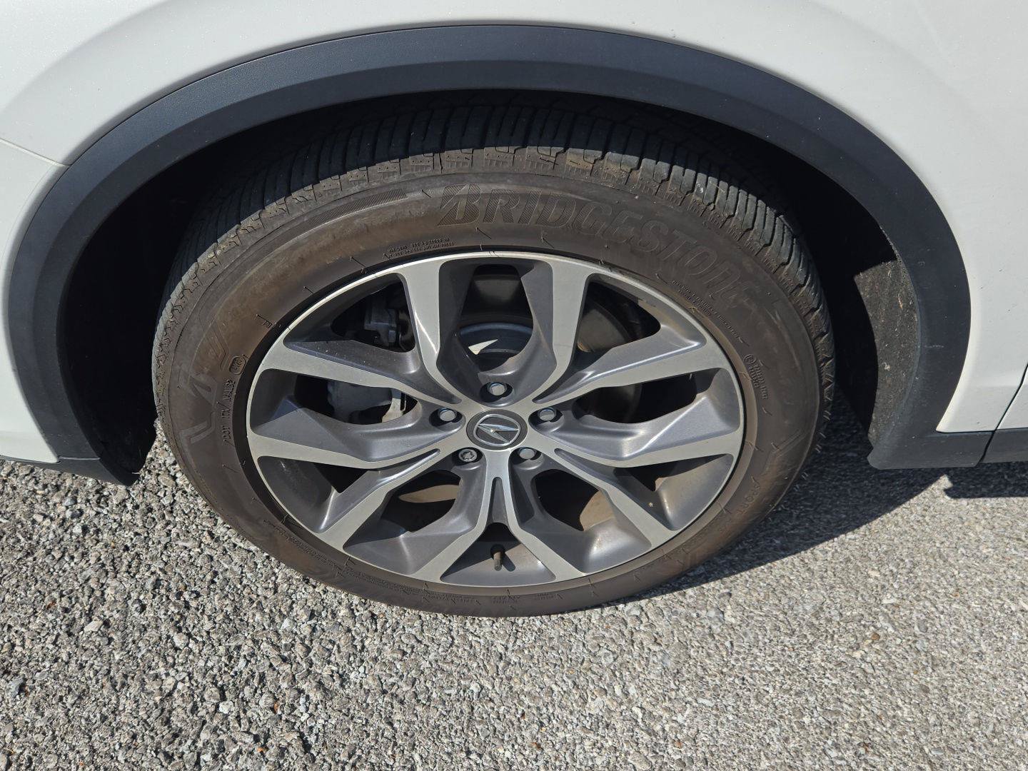 Used 2023 Acura MDX w/ Technology Package AWD/4WD image 12