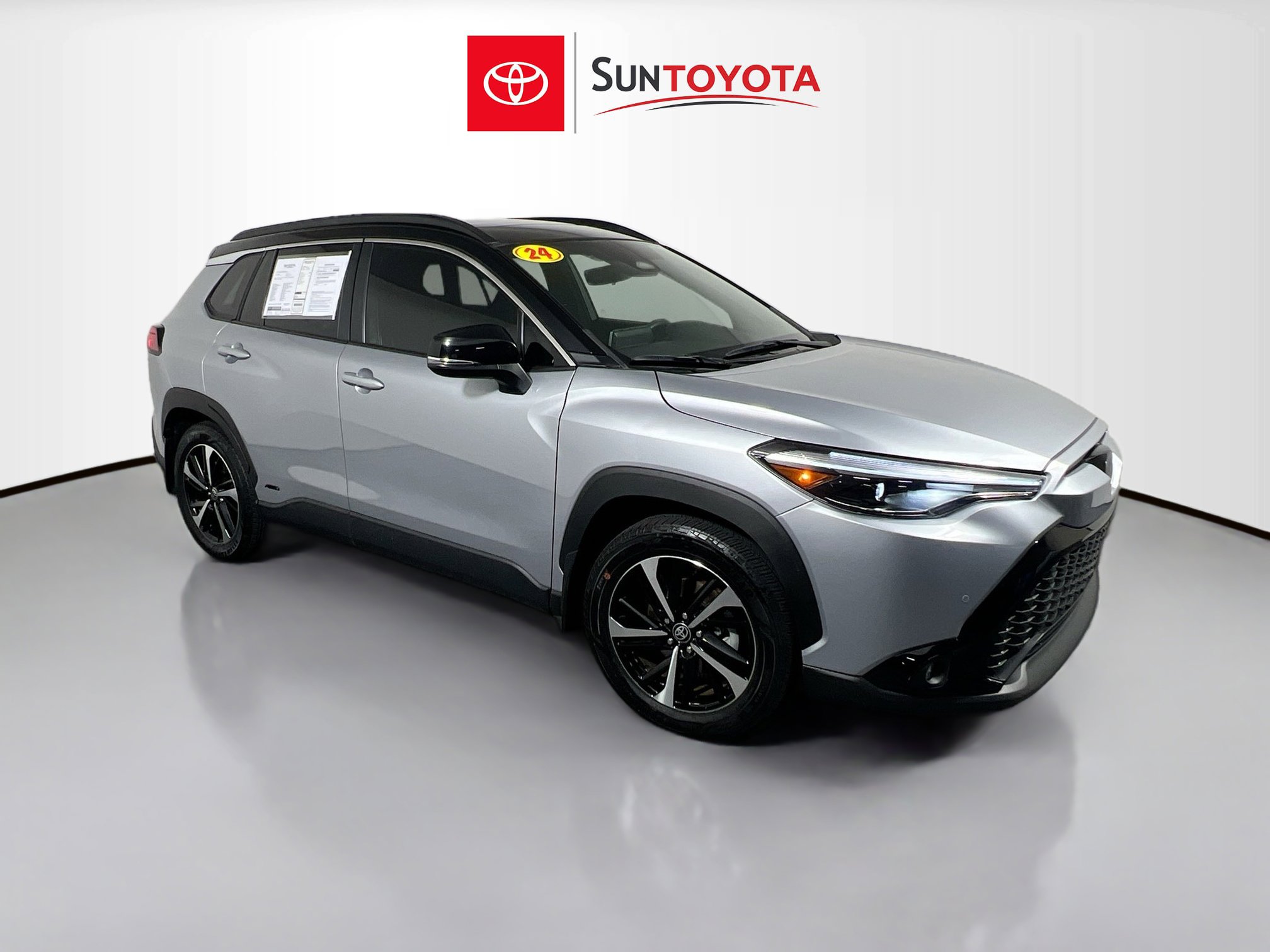 Used 2024 Toyota Corolla Cross AWD Hybrid w/ Convenience Package image 1