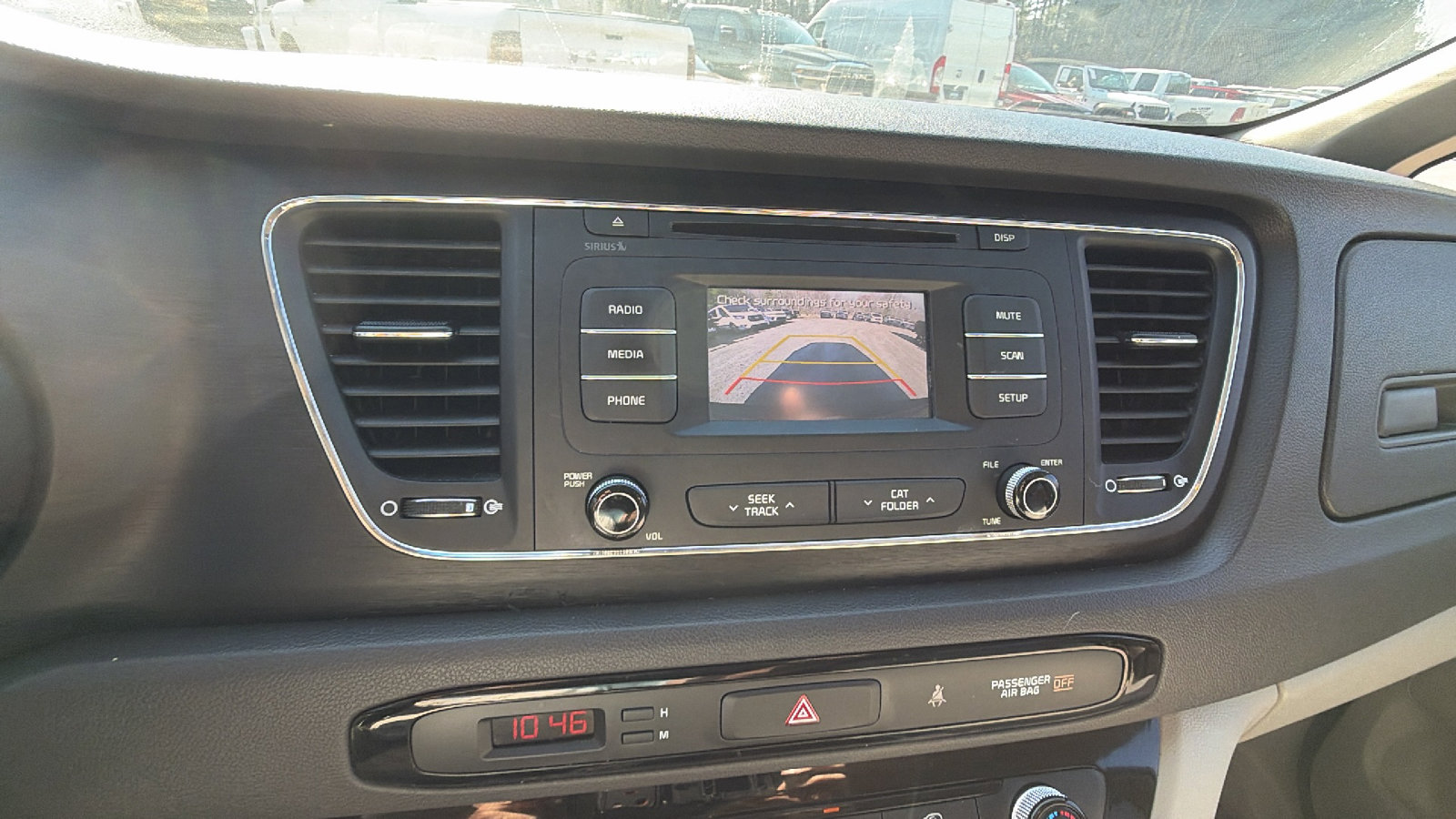 Used 2017 Kia Sedona LX image 34