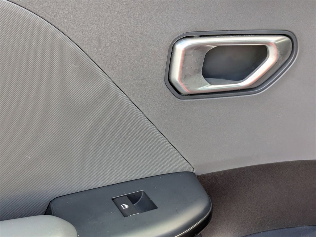 Used 2025 Kia K4 LXS image 26