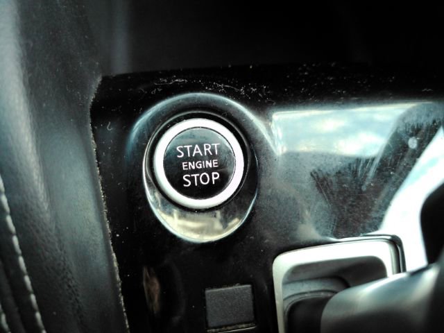 Used 2018 Nissan Kicks SV image 41