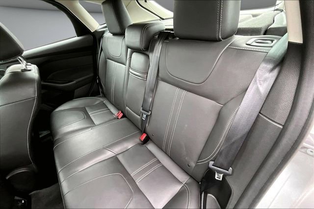 Used 2012 Ford Focus Titanium FWD image 22