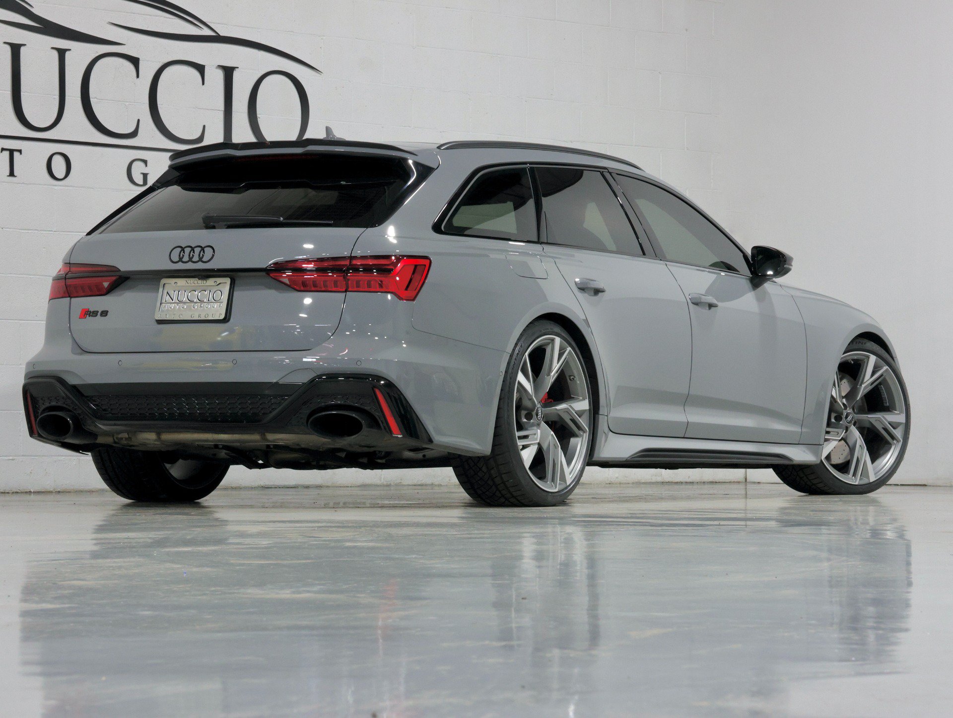 Used 2021 Audi RS 6 AWD/4WD image 45