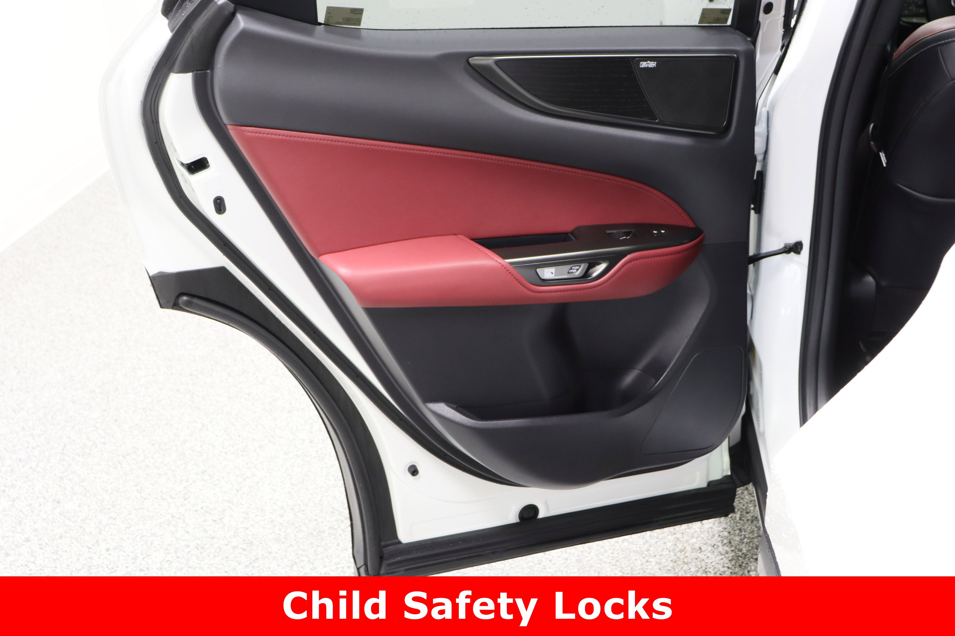 Used 2024 Lexus NX 300h AWD w/ Luxury Package image 28