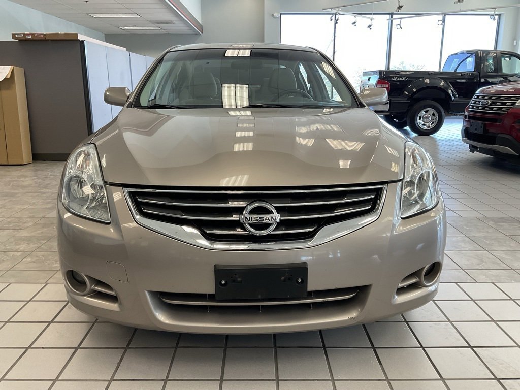 Used 2012 Nissan Altima 2.5 S w/ Special Edition Pkg image 2