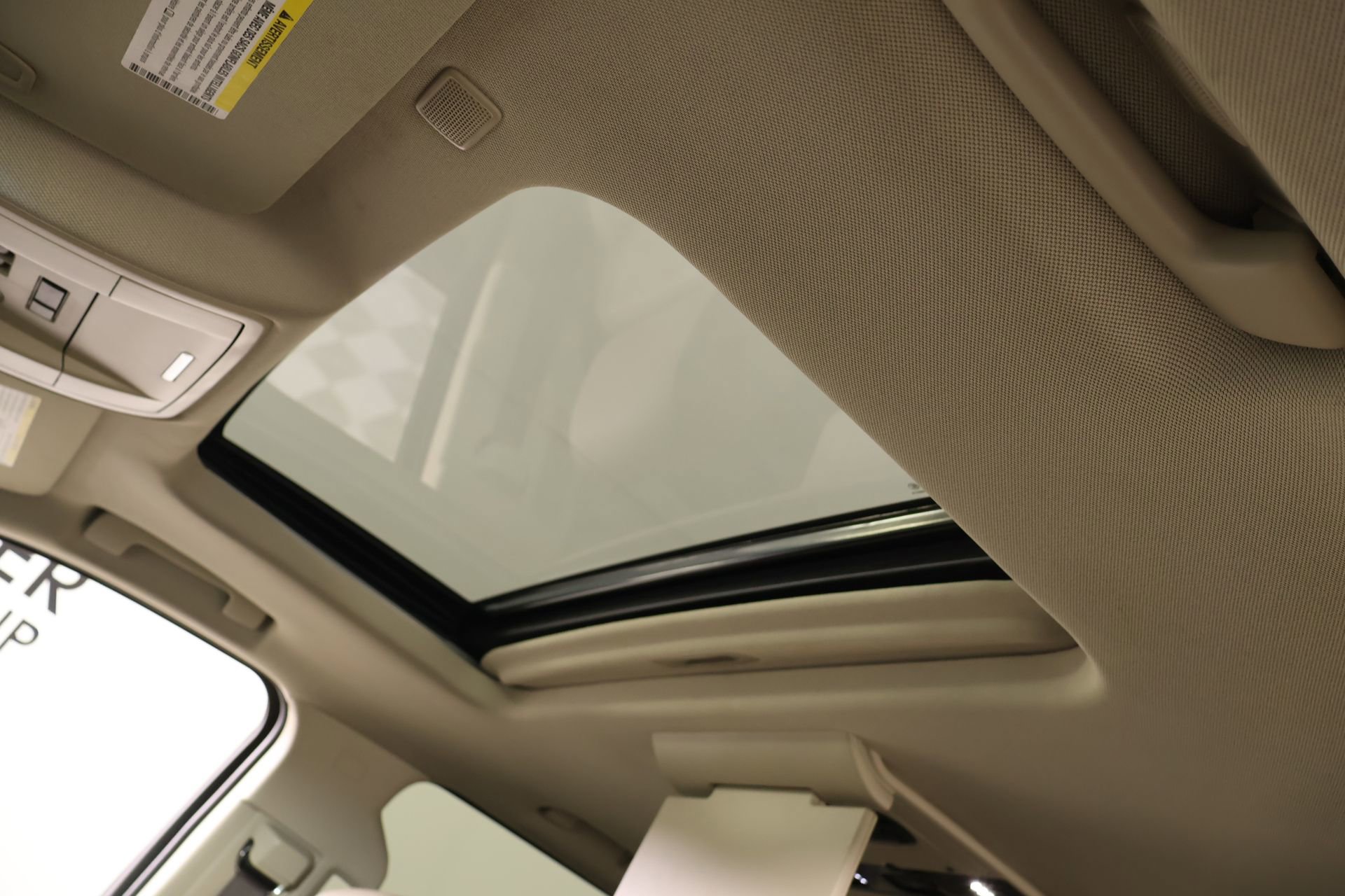 Used 2017 Chevrolet Tahoe Premier RWD image 17