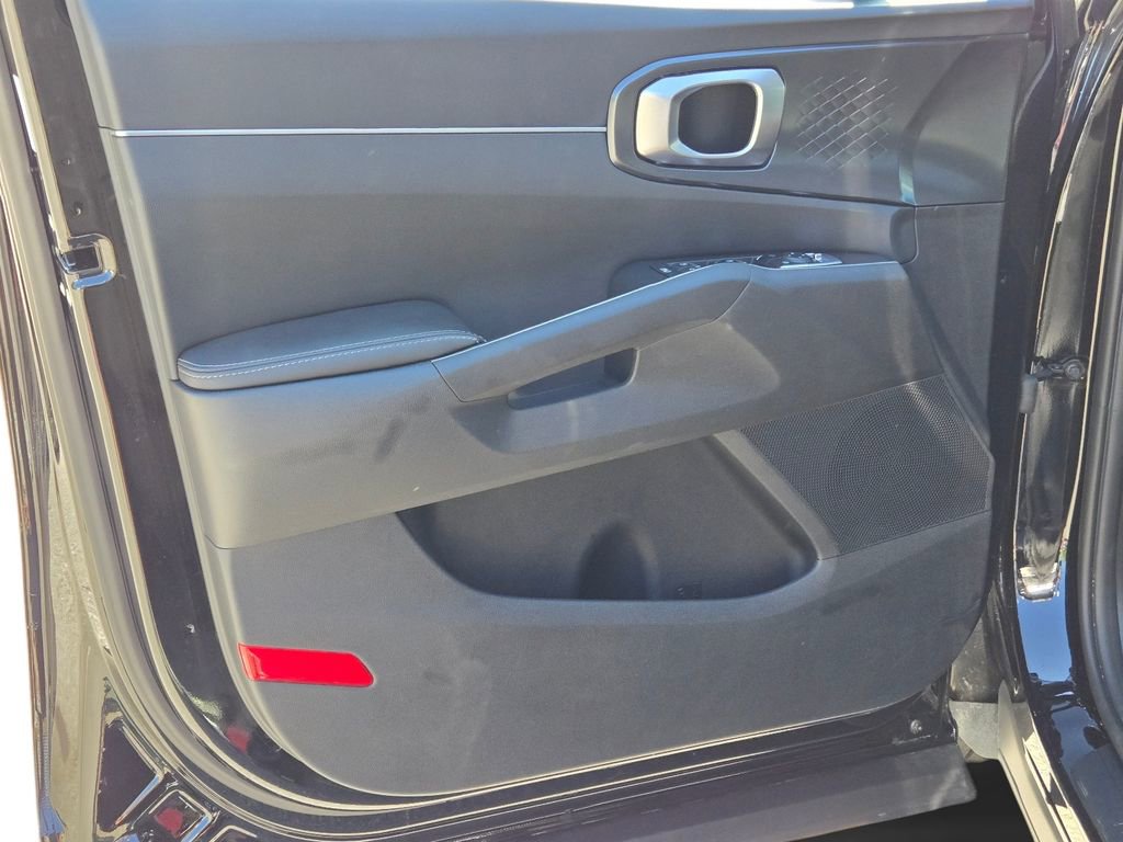 Certified 2024 Kia Sorento EX w/ Panoramic Sunroof Package image 15