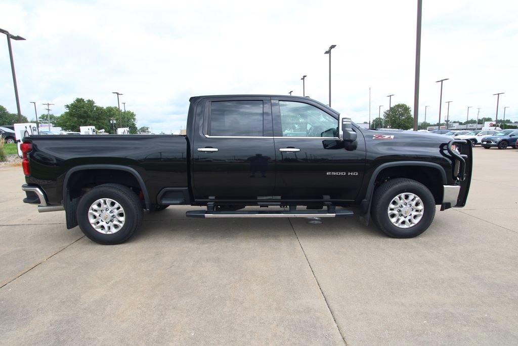 Used 2023 Chevrolet Silverado 2500 LTZ w/ LTZ Plus Package AWD/4WD image 4
