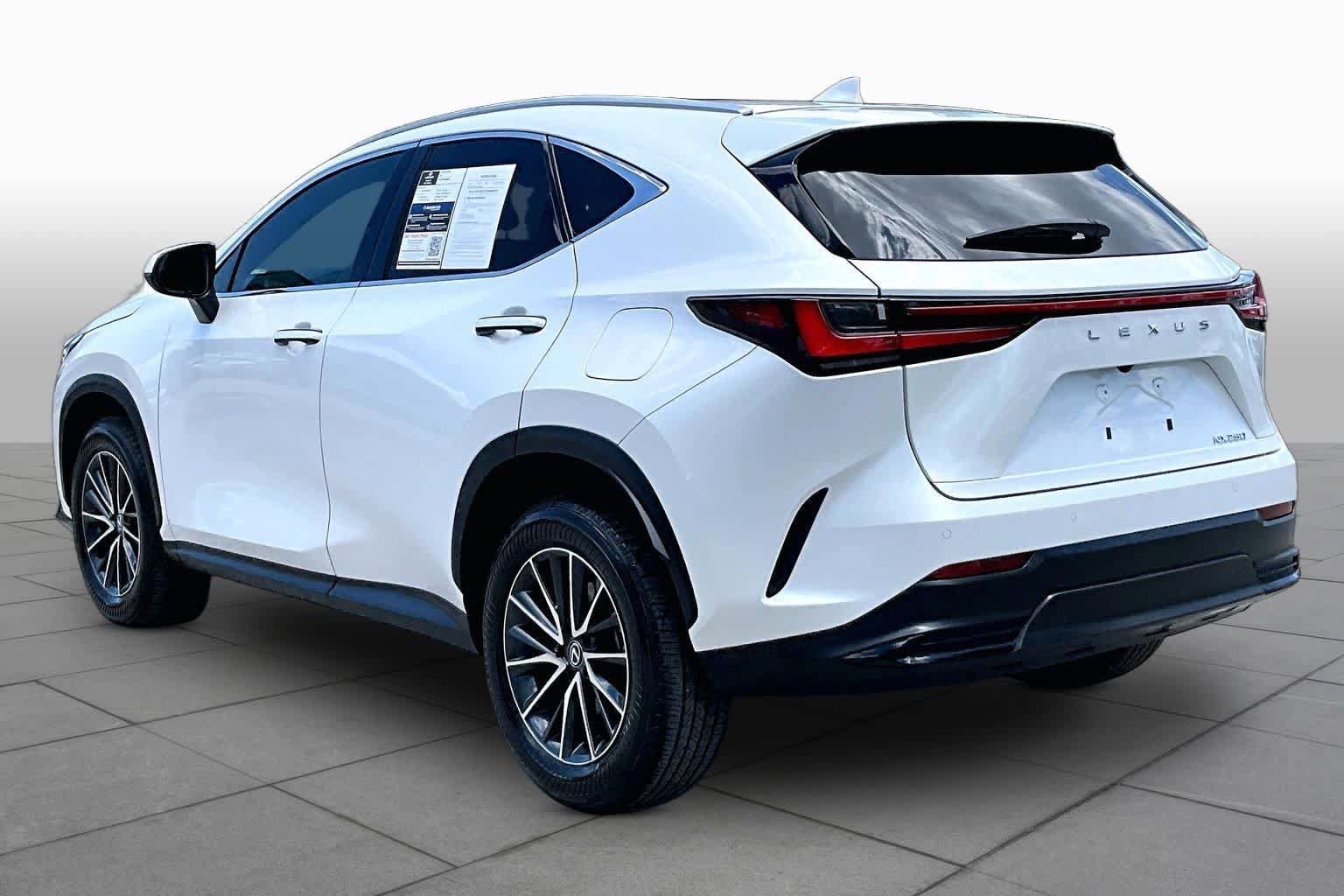 Used 2025 Lexus NX 250 FWD w/ Cold Area Package image 12