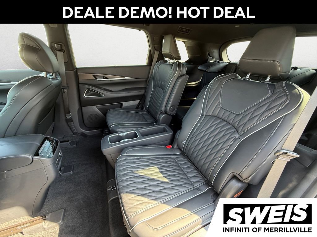 Certified 2026 INFINITI QX60 Autograph w/ Dark Cargo Package image 11