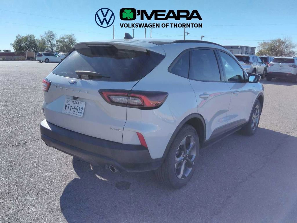 Used 2025 Ford Escape ST-Line Select image 3