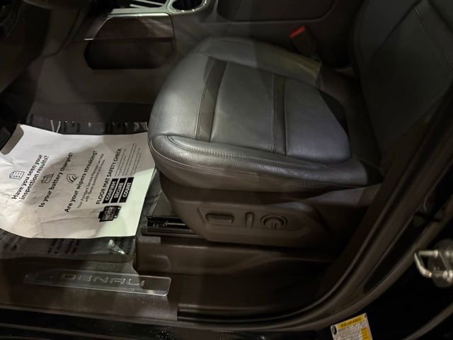 Used 2021 GMC Sierra 1500 Denali AWD/4WD image 22