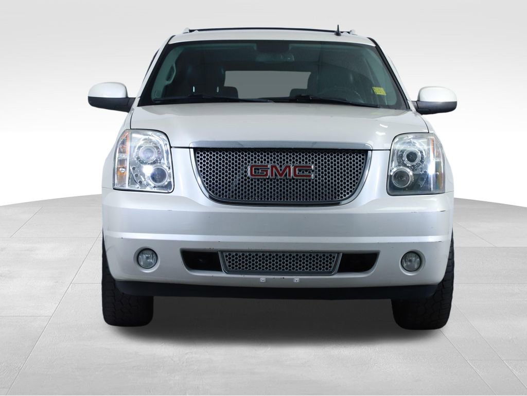 Used 2011 GMC Yukon XL Denali image 7