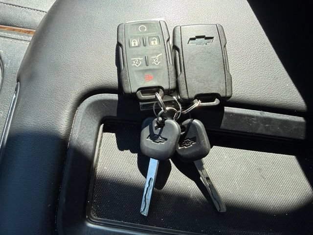 Used 2018 Chevrolet Suburban LT AWD/4WD image 16