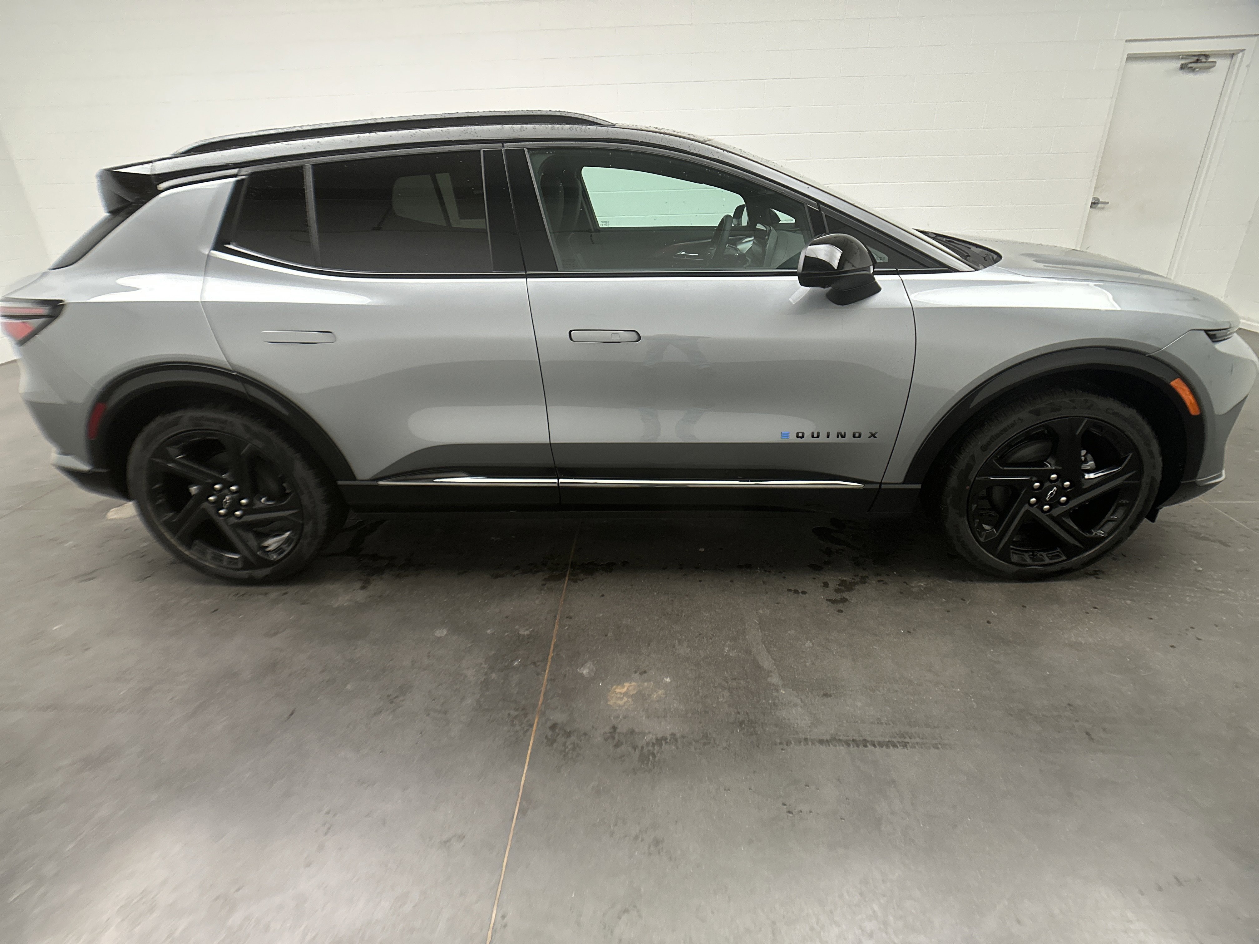 New 2026 Chevrolet Equinox EV RS image 10