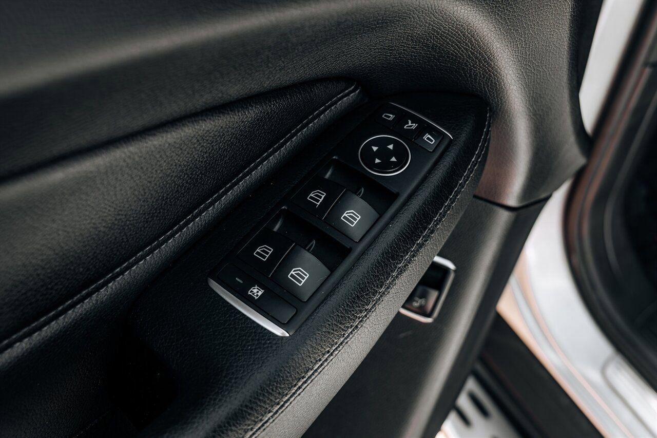 Used 2017 Mercedes-Benz GLS 450 4MATIC image 18