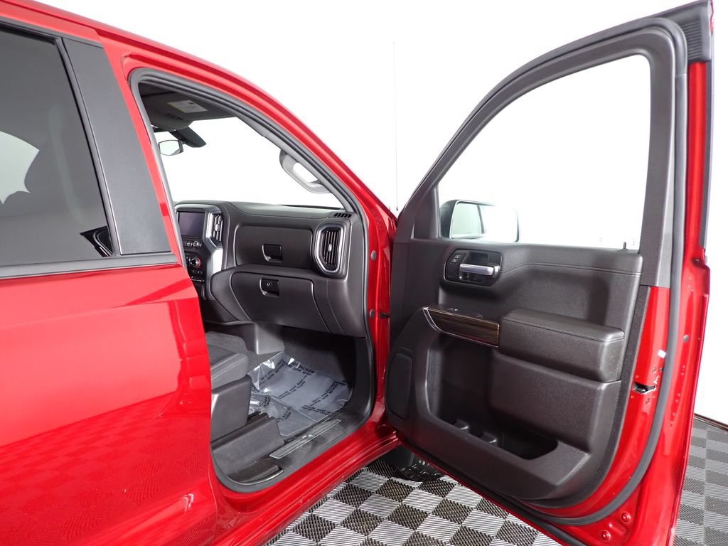Used 2021 Chevrolet Silverado 1500 RST AWD/4WD image 32