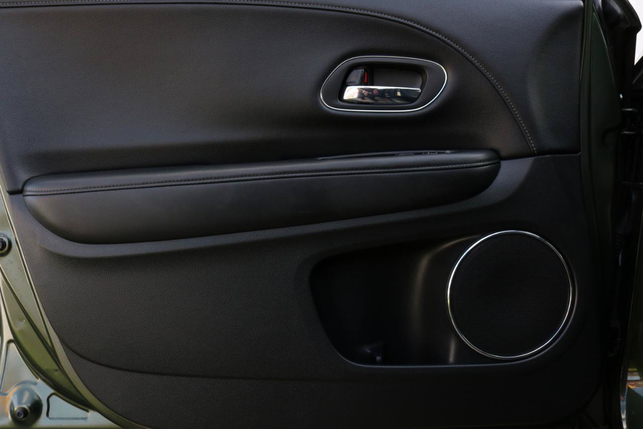 Used 2016 Honda HR-V EX-L image 15